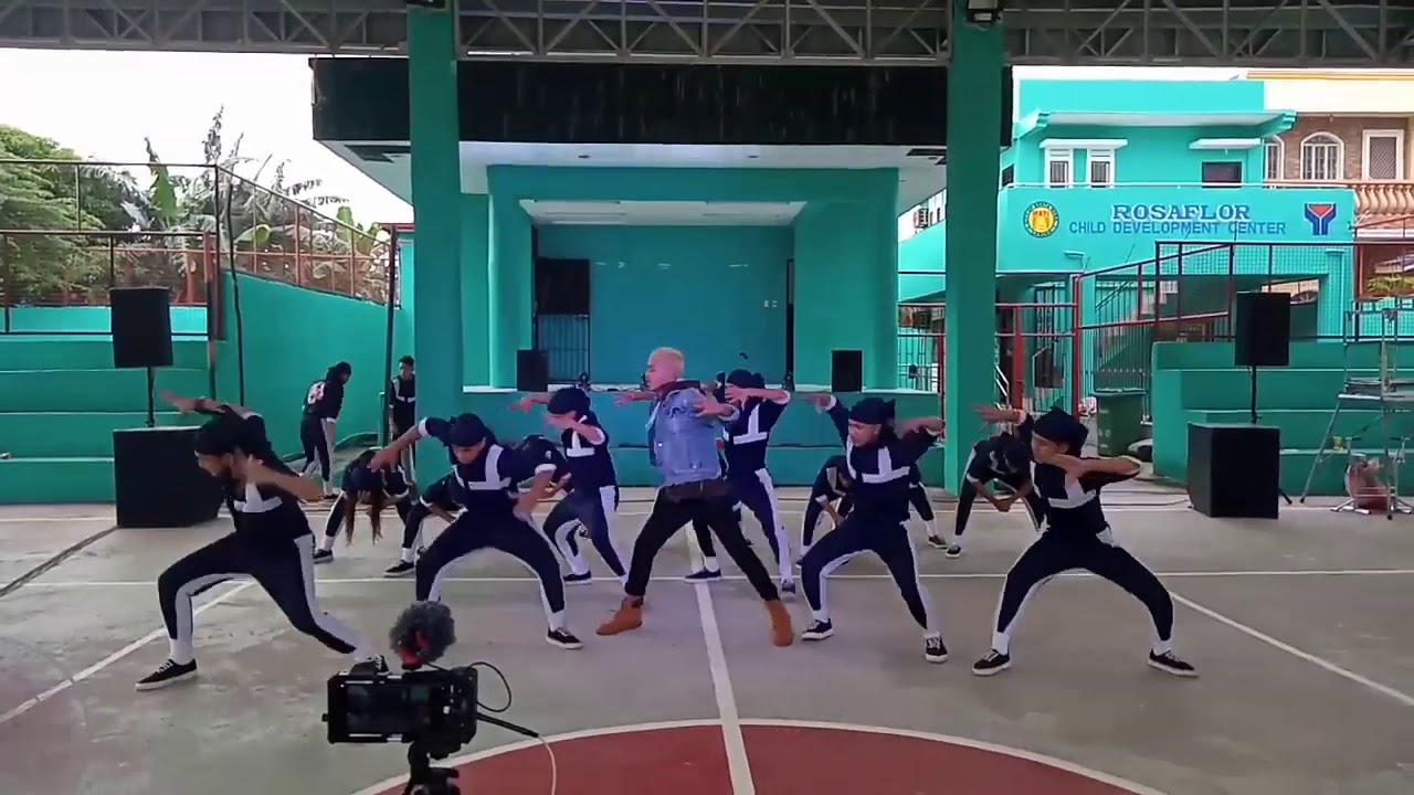 DCC 2019- Entry 33: XTREME CONNECTION