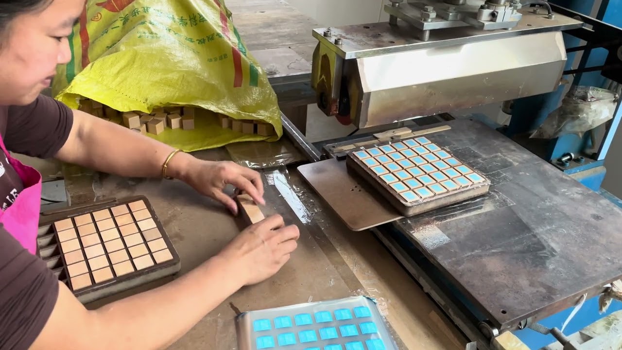 Color PRINTING-Color Heat Transfer Technology-TOYS HOW IT'S MADE IN THE FACTORY