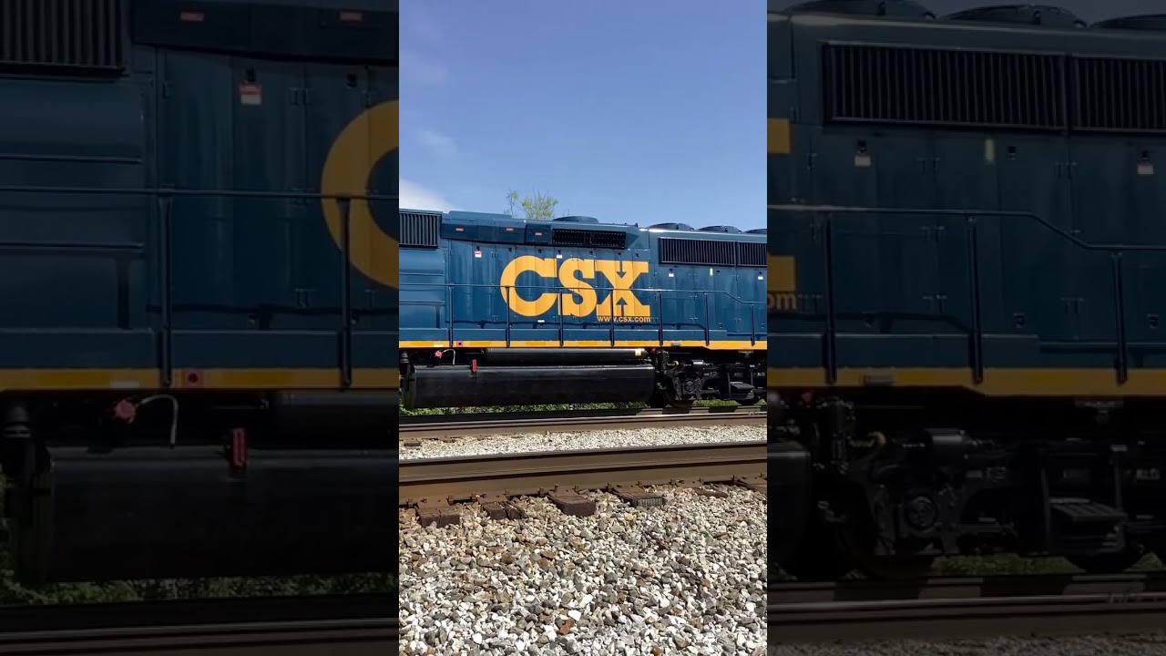 Freshly Painted CSX GP40-3 in Cincinnati!