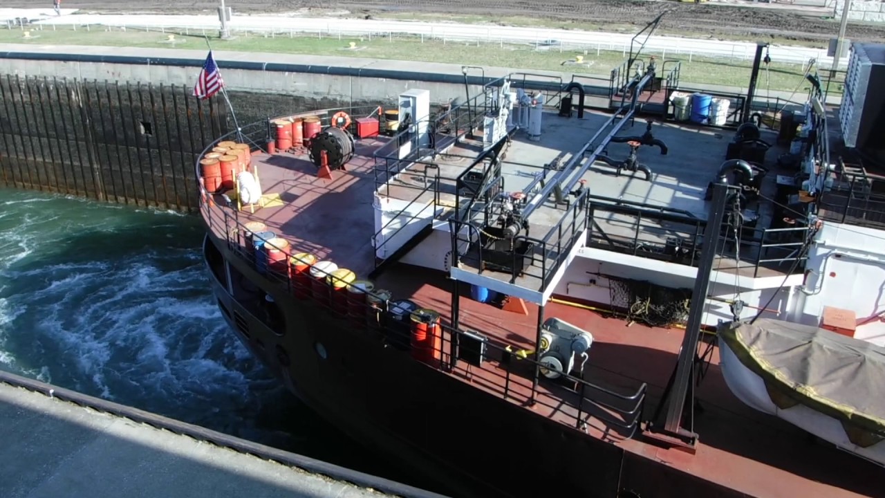 Great Lakes Freighter Herbert C Jackson YouTube