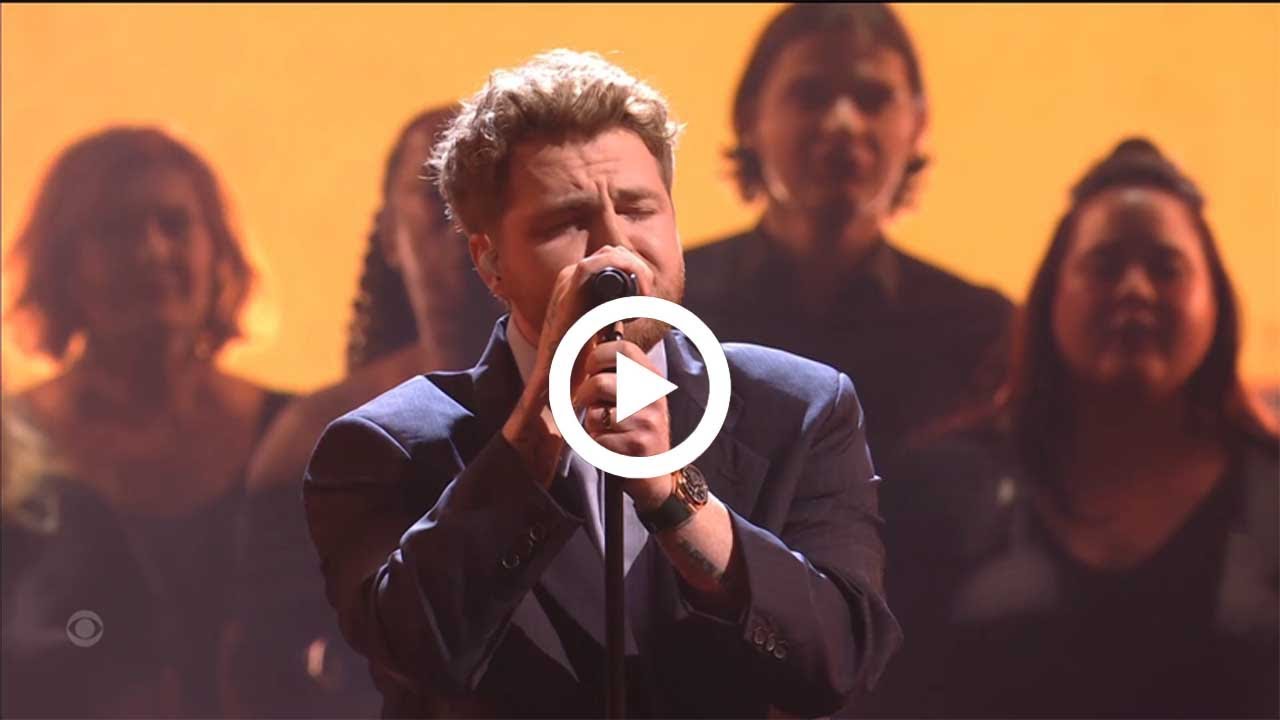 Alex Warren performance at American Music Awards AMAs 2025 | Alex ...