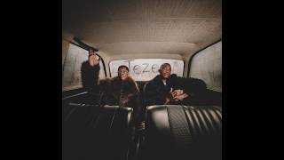 TEZE - W4DE, Royal MusiQ