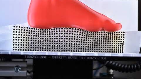 Conformal Elasticity of Dilatational Metamaterials