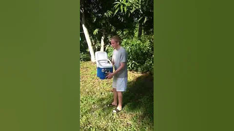 Jesse Massey does the ALS ice bucket challenge!