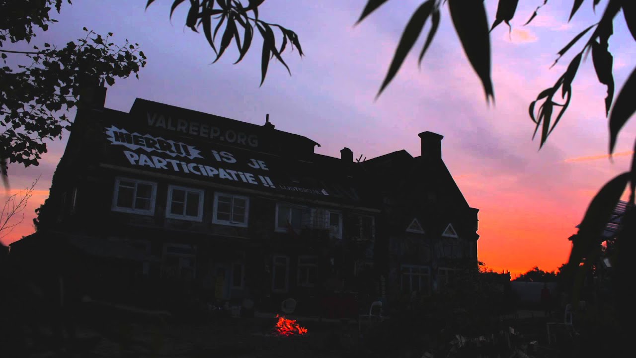 De zon gaat onder in het oosten - YouTube