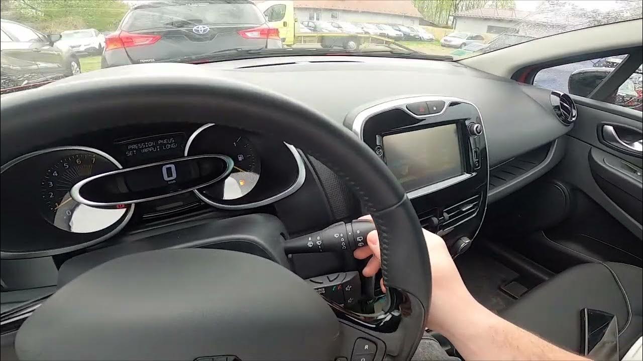 How to Enable or Disable Front Windshield Wipers in Renault Clio IV