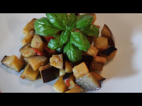 AUBERGINES IN A PAN - EASY AND FAST RECIPE