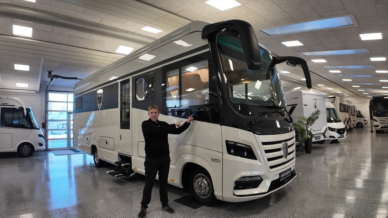 Morelo Palace 93 LSB 2022 – Luksus Autocamper i 1. Klasse med Opvaskemaskine | 4 Sovepladser-