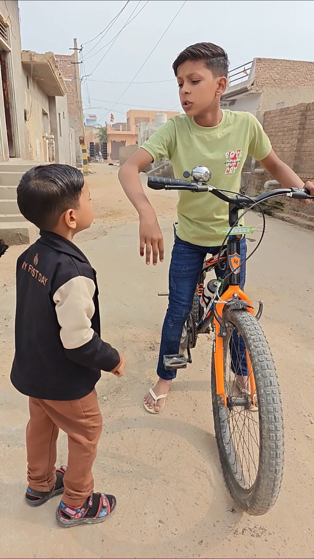 Shantanu ko cycle chalani hai #shorts