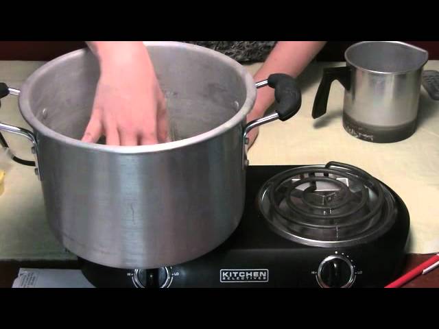 How to Melt Wax for Homemade Candle Making 