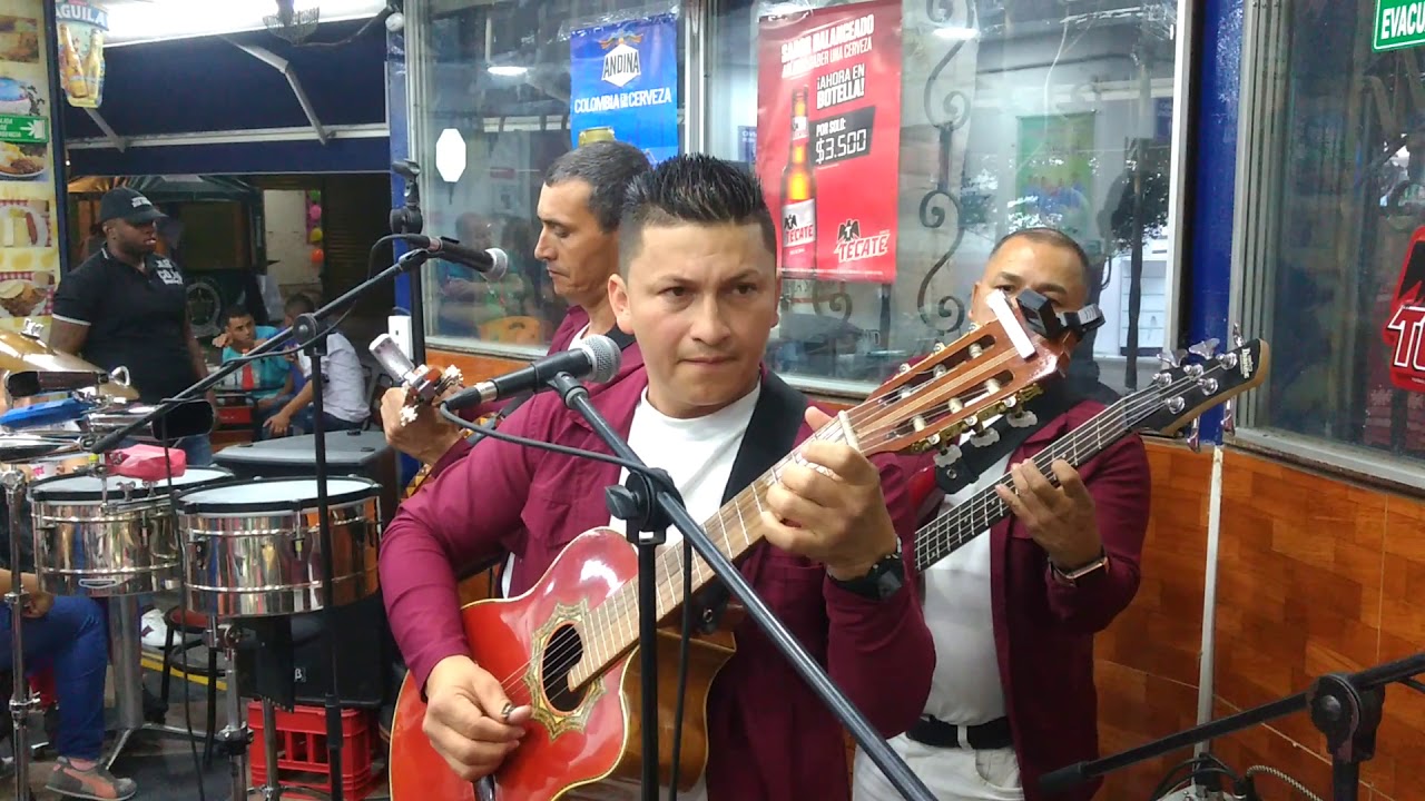 Mujer Traidora en Bar Colón-Medellín freebirds