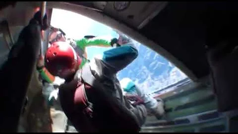 Nathaniel Barlow SKYDIVES!!.mp4