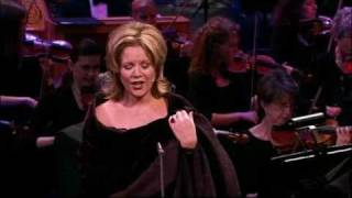 WHAT CHILD IS THIS-Renée Fleming-Mormon Tabernacle Choir chords