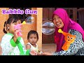 Bermain Mainan Anak Soap Bubble Gun Toy For Kids - Playtime Fun with Zuni and Family