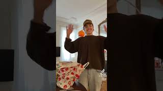 Un Petit Repost Mes Vies