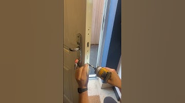 How To Change Locks On Front & Back External Doors #howto #home #renovation #diy #carpentry #tips