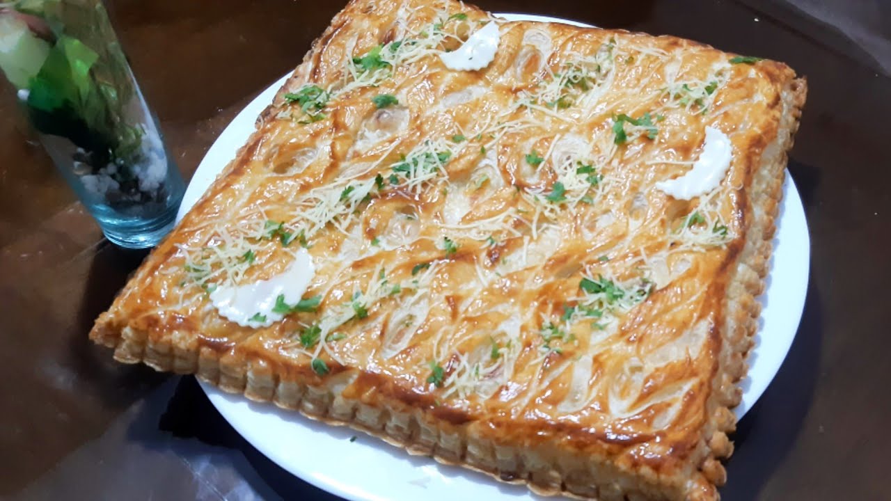 مورقة مالحة عائلية بحشوة الدجاج و الفطر لذيذة و سريعة التحضير/فكرة عشاء