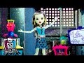 Frankie Stein Sparks Up a Club at Monster High! | Fangtastic Fall Series | Monster High
