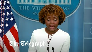 White House press secretary learns of Queen's death live during press conference