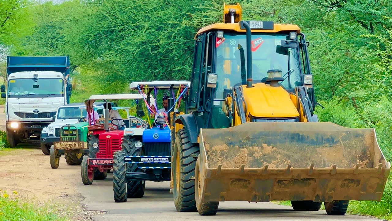 Jcb 3dx loading Mud in TATA Tippers Tractors Swaraj 855 Fe New Holland 3630 Tractor jcb Thar truck 