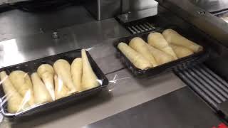 Redpack P325E FI Flowrapping Parsnips in a tray