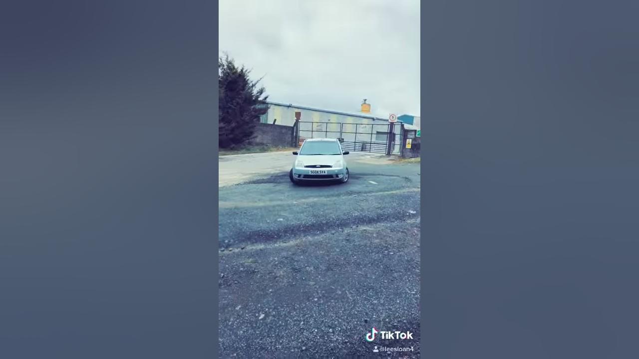 Ford Fiesta handbrake turn
