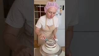 Как аккуратно убрать «корону»?👑 #обучение #лайфхак #торт #кондитер
