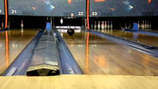 Awesome bowling trick shot. 2 balls at once screenshot 3