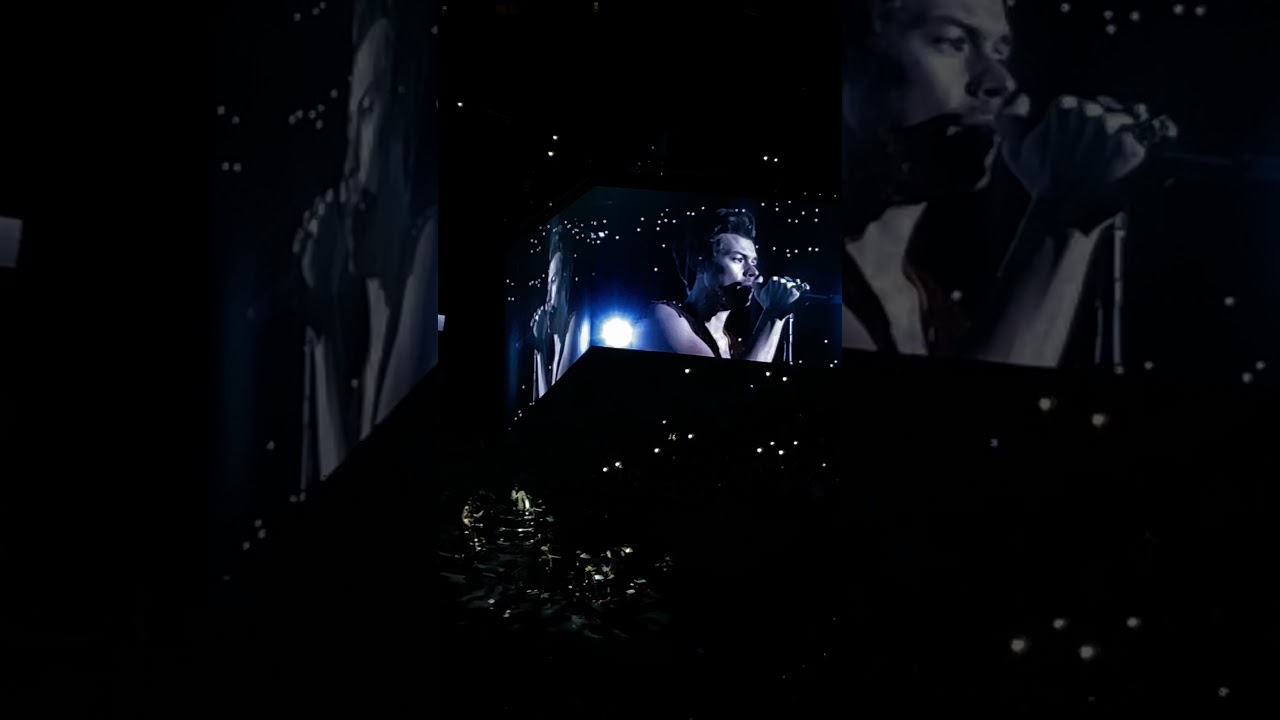 Love On Tour: Final Show: Two Ghosts/Falling mashup