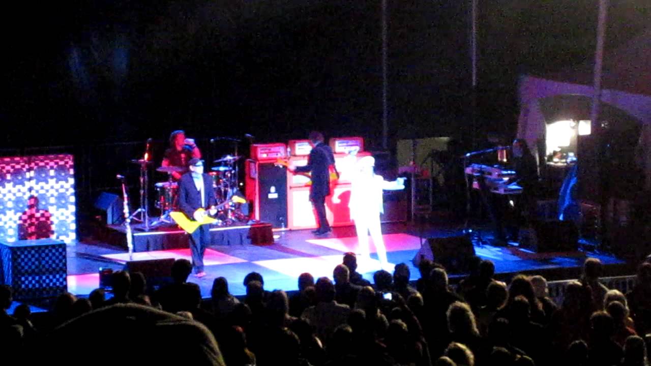 Cheap Trick Gonna Raise Hell Monroe, WA 08/31/11 YouTube