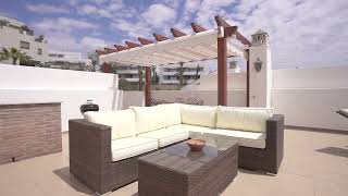 IMPRESSIVE 2 BEDROOM DUPLEX PENTHOUSE WITH PANORAMIC VIEWS screenshot 3