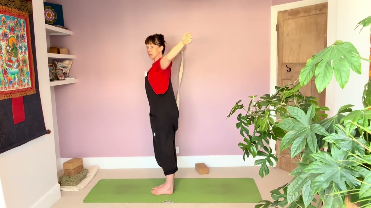 45 minute yoga class with creative use of a yoga belt / strap for integration of the body & mind