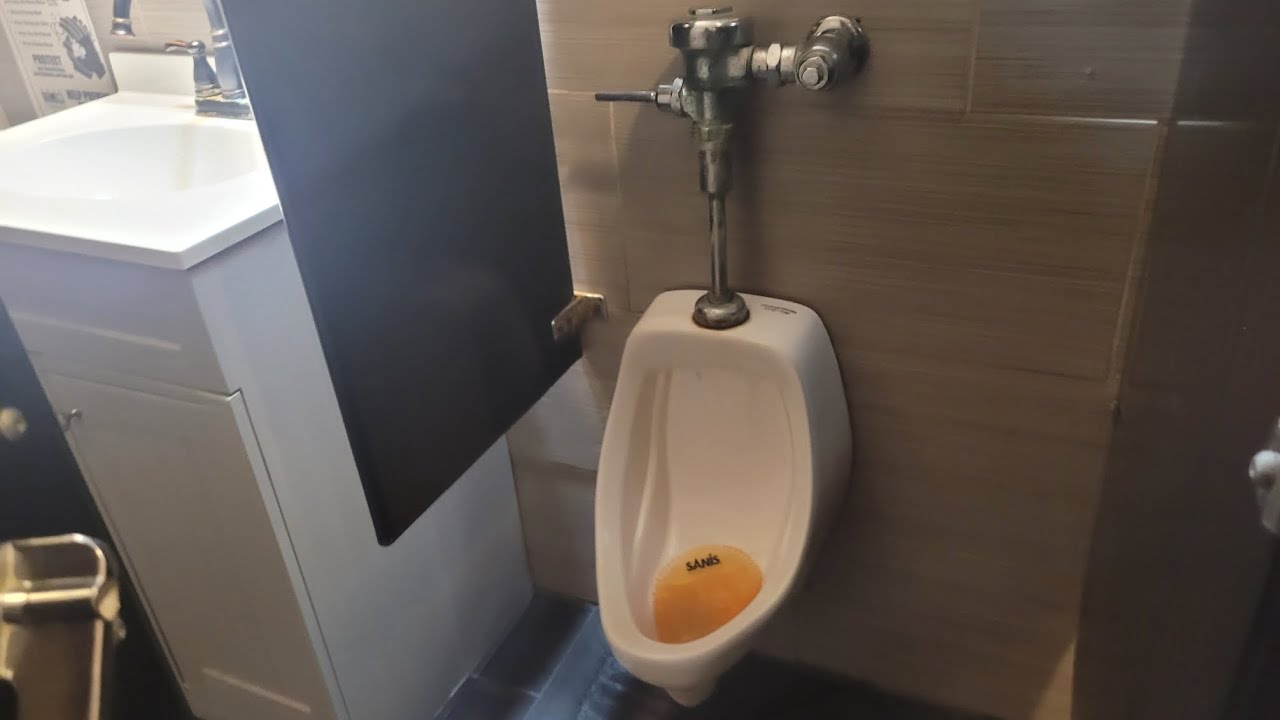 [BT] Pizzeli's Italian Oven Mens Restroom Full Shoot (Little River, SC