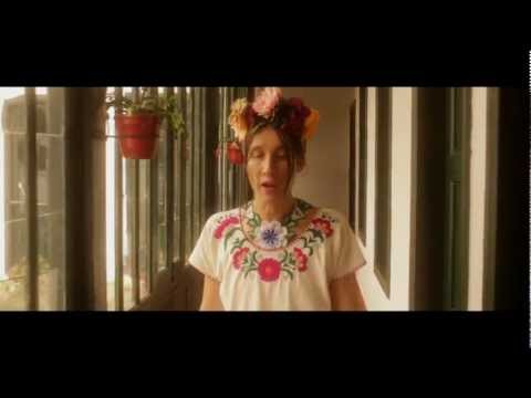 Esteman - AQUÍ ESTOY YO Feat. Andrea Echeverri (Video Oficial)