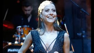 Derya Uluğ - Zalım (Aşık Mahzuni Şerif Cover) (Konser/Canlı) Park