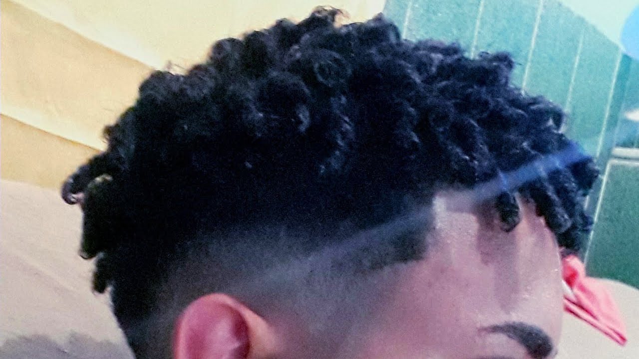 cabelo masculino enrolado