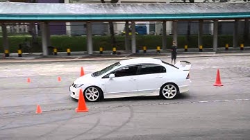 Collision Avoidance Manoeuvres: Brake & Steer