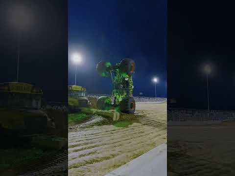 A very TOXIC Monster Truck move