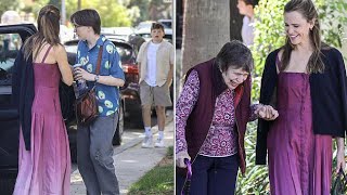 After A Day With Ben Affleck, Jennifer Garner Seen In A Heartwarming Family Moment With Mum And Kids