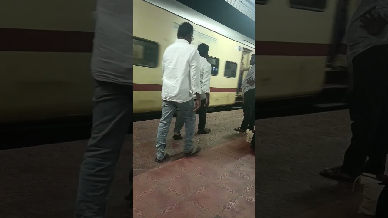 Super Train Rock Star Train