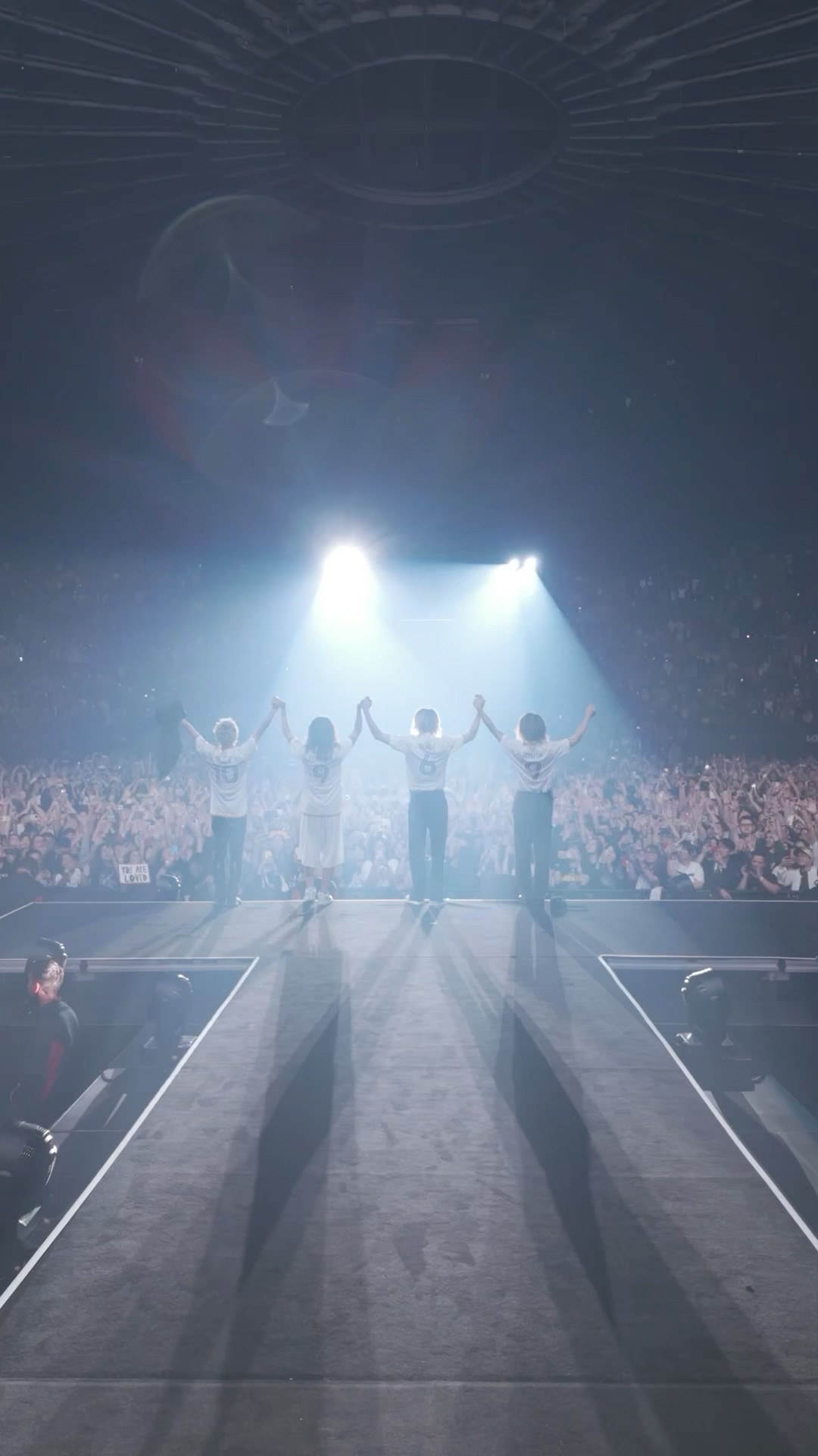 ONE OK ROCK - WORLD TOUR 2024 in LA (Recap) - YouTube