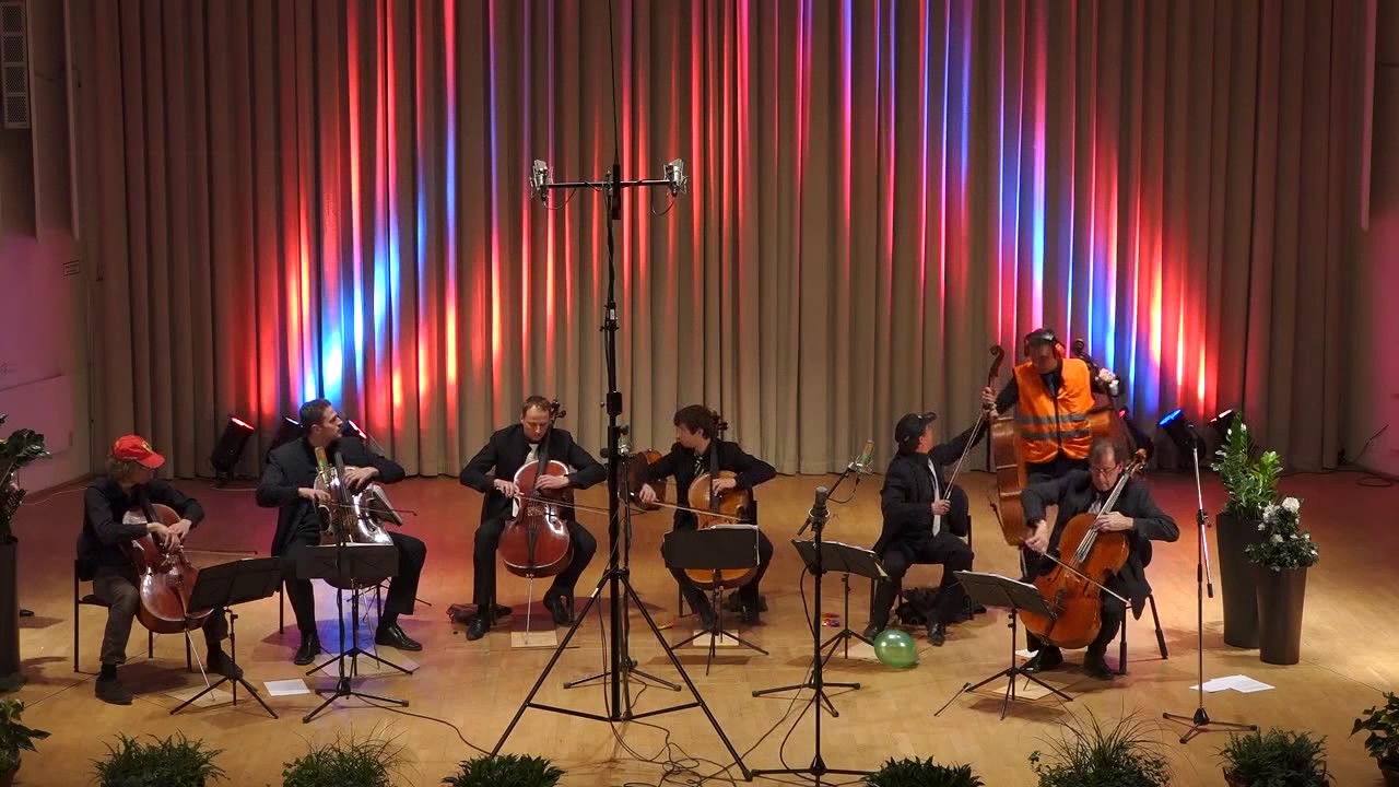 Total Cello Ensemble/Formula Uno