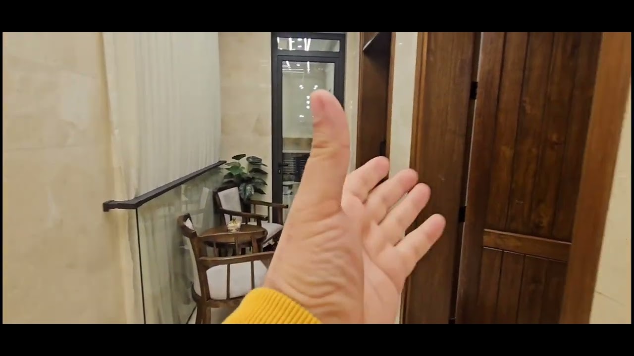 هذا مو بيت عادي هذا مشروع عائلي فاخر مصمم طابق ونصف و ٣شقق على مسبح المهندس عمر النعيمي ٠٧٨٠٣٠٥٠٥٨٢ 