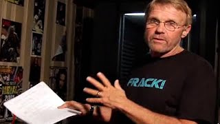 Steve Downes, Voice of Master Chief, Reads from Halo 3 (Documentary, 2008)