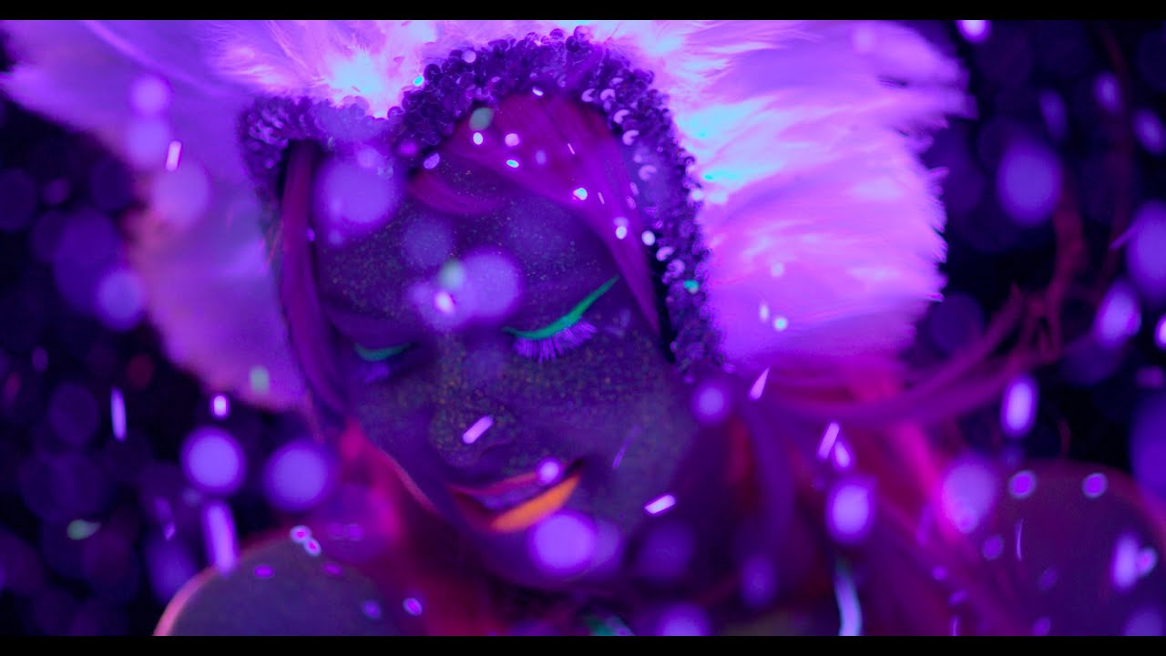 Saints of Valory - Long Time Coming (Visualizer) auf YouTube ansehen Saints of Valory - Long Time Coming (Visualizer) auf YouTube ansehen
