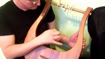 Universal Lyre: another tuning