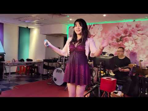 112/04/05"眼淚一斤重"吳雅婷在新櫻花音樂廳演唱