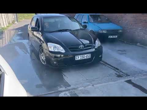 Toyota Runx Rsi 2zzge, burning it up.