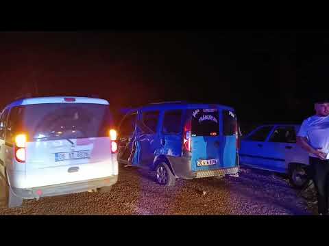 Bilecik'te hatalı sollama yapan kamyonet kaza yaptı 1 kişi yaralandı