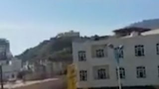 Raw: Rebels Battle Soldiers in Yemen's Capital